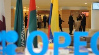 OPEC+ grubu petrol üretiminde artış planını erteledi